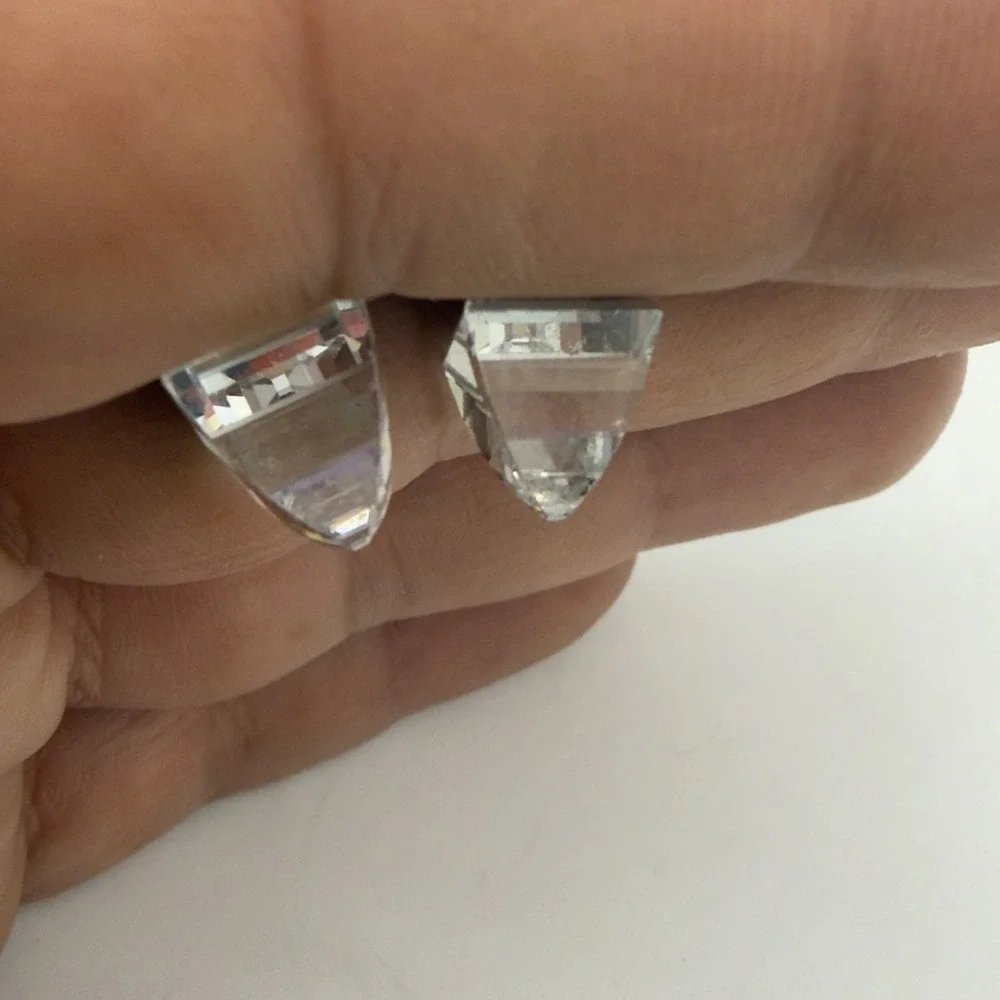 SWAROVSKI (SAL) VTG Crystal Earrings Pyramid Shaped Clear Crystal Stud Modernist